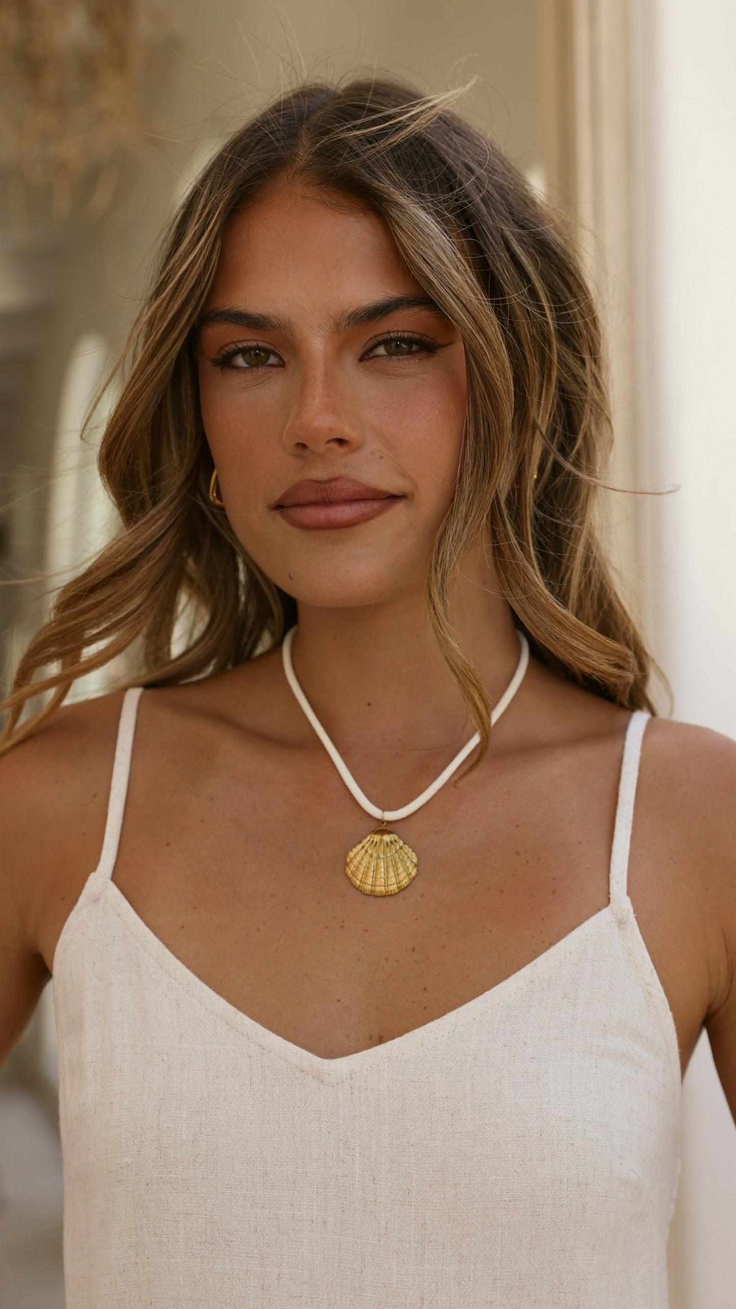 Stacie Shell Necklace - Gold