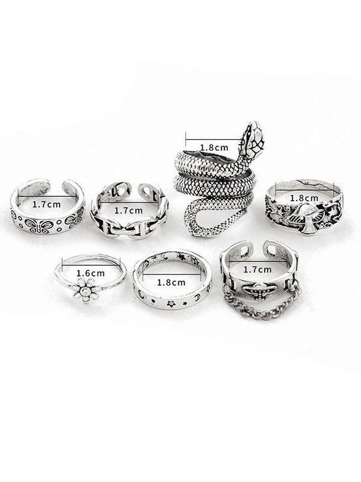 Set of 7 engraved rings