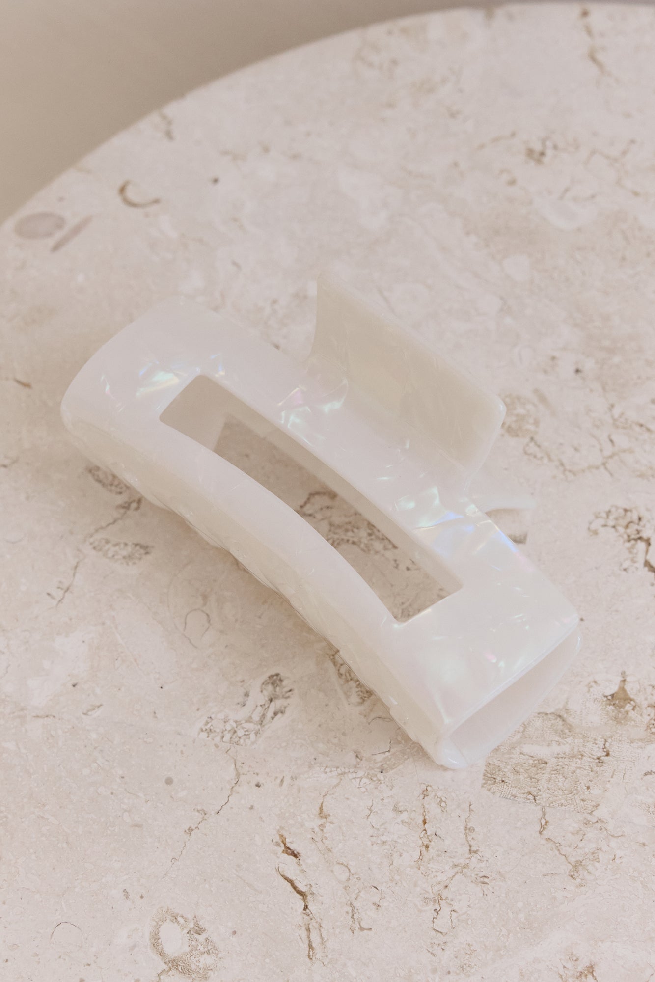 Rewind The Time Claw Clip White