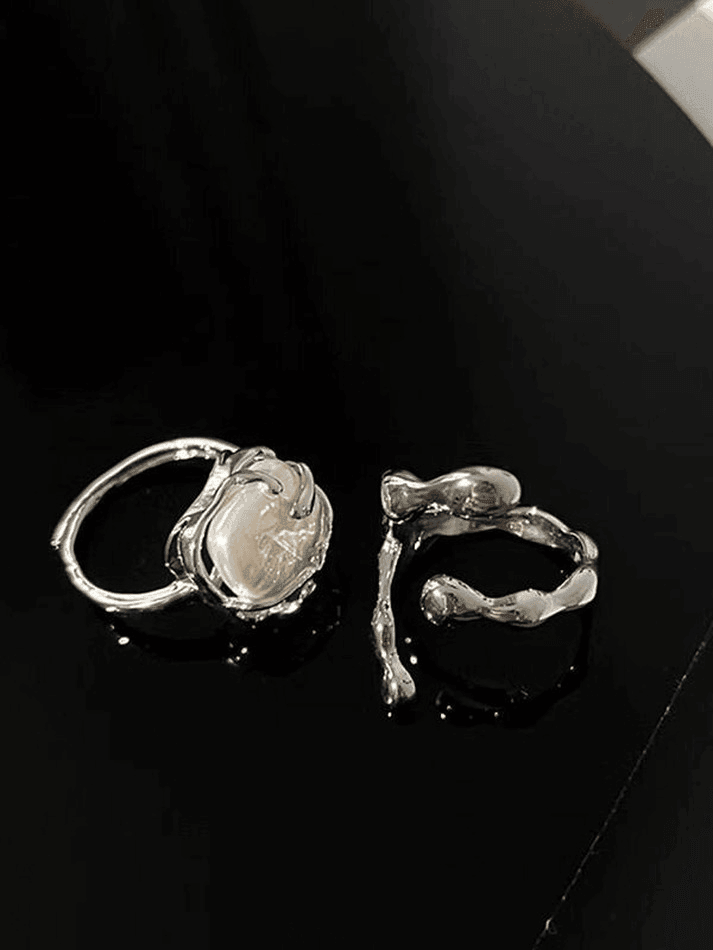 Irregular geometric cuff ring