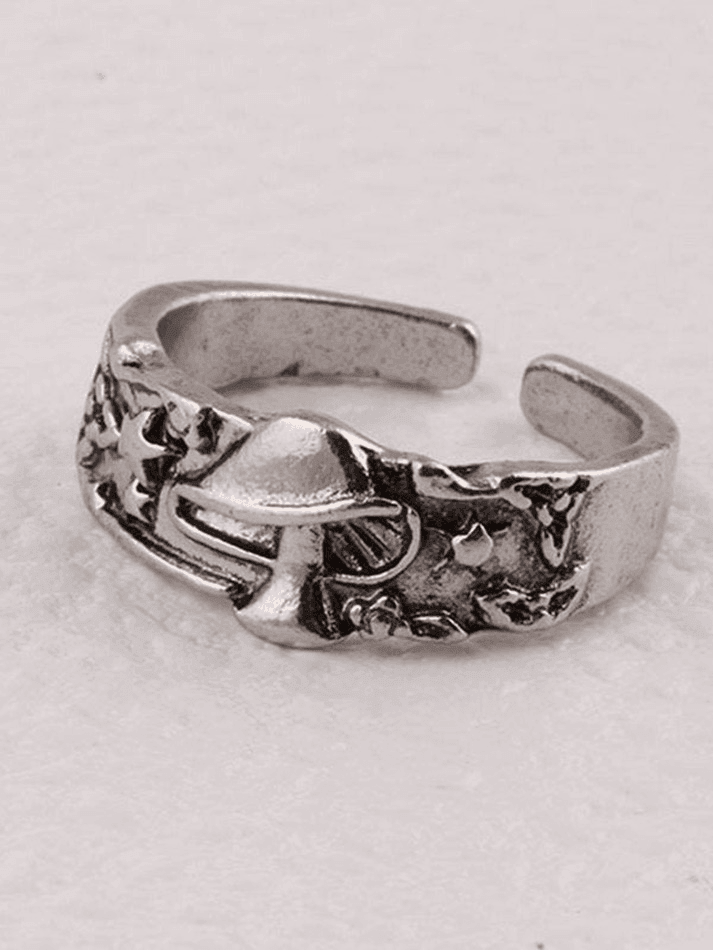 Vintage mushroom star relief ring