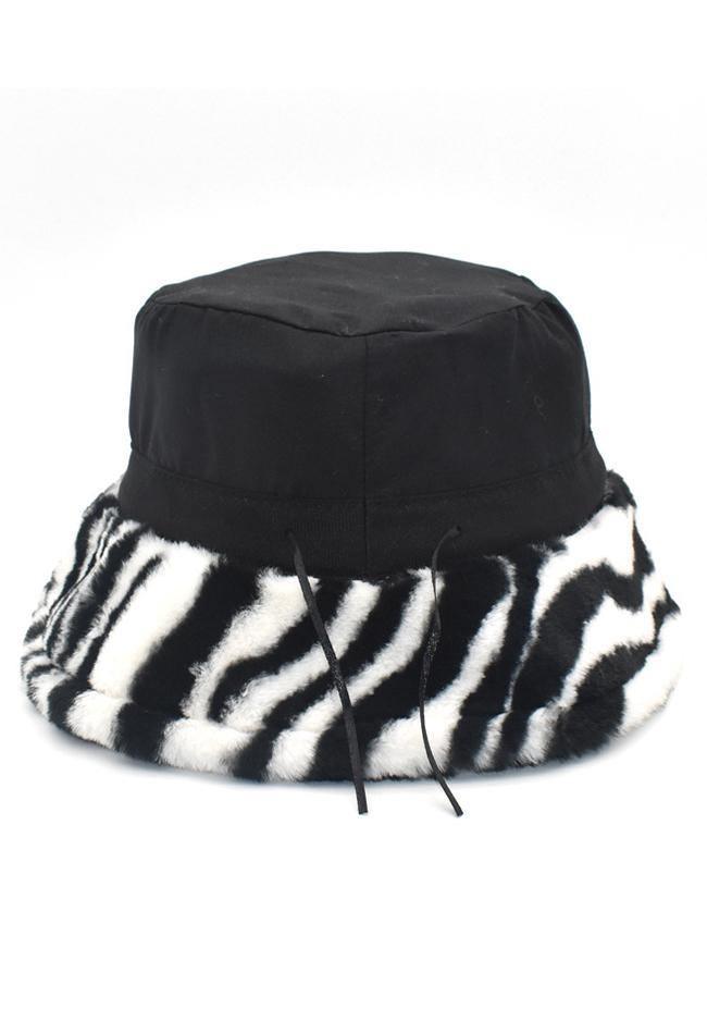 Warm fuzzy print bob