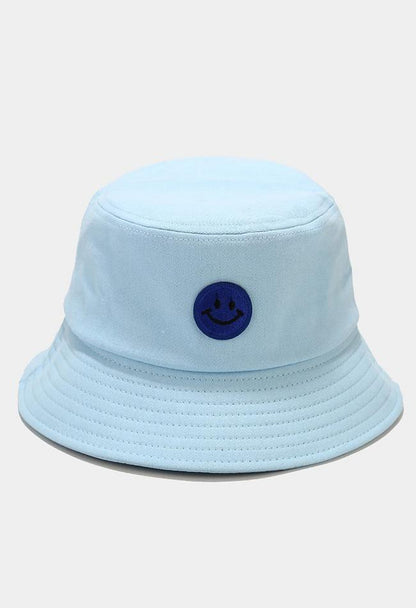 Smiley patched bucket hat
