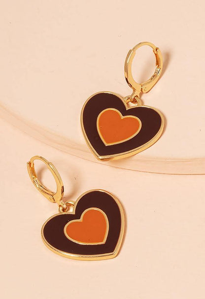 Heart-shaped dangling earrings
