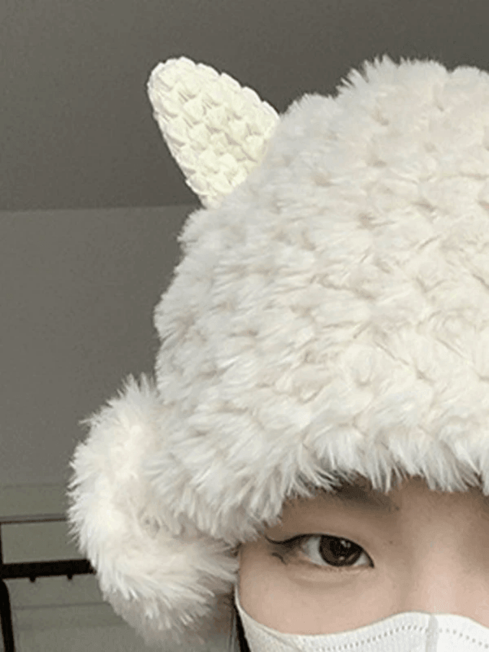 Warm fluffy lambskin trapper hat