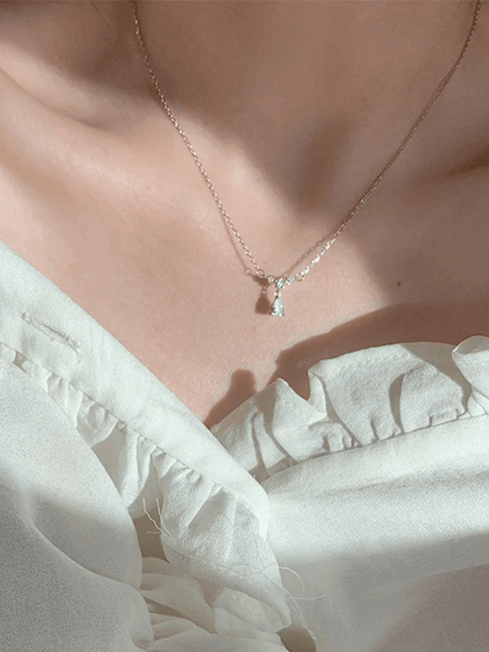 Silver Rhinestone Drop Decor Necklace