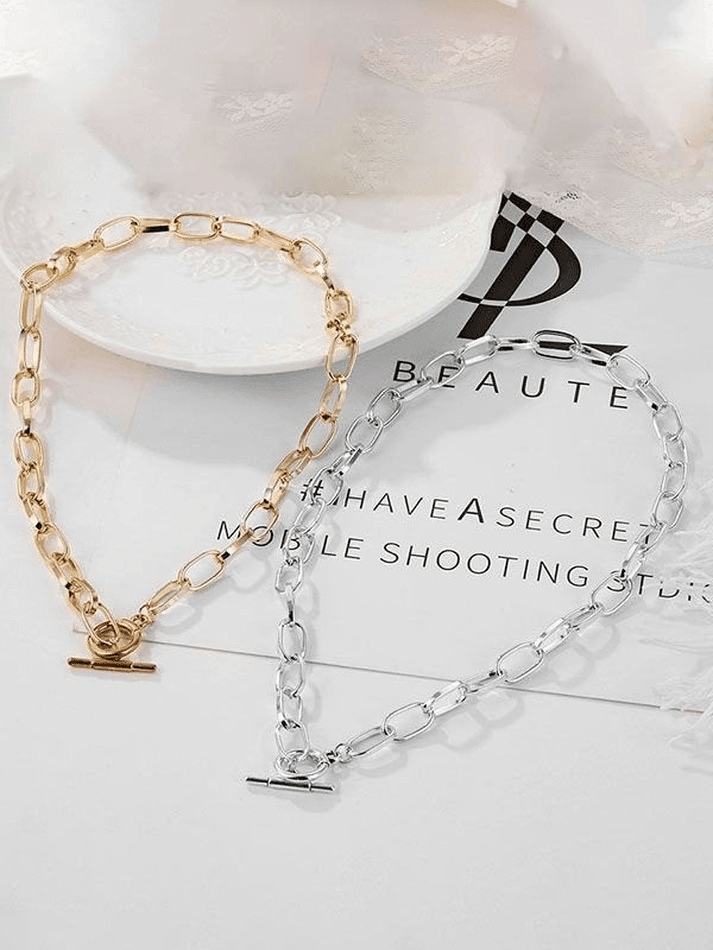 Toggle necklace with single link chain