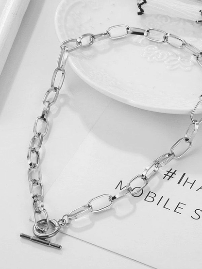 Toggle necklace with single link chain