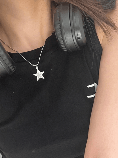 Vintage punk star necklace in silver