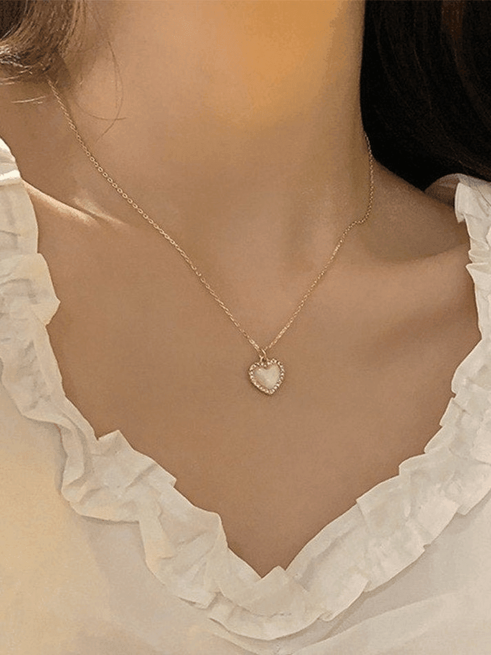 Rhinestone Edge Heart Pendant Necklace