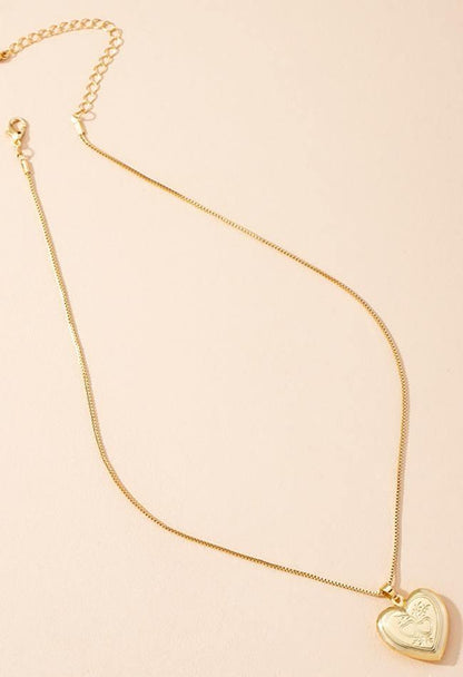 heart shaped pendant necklace