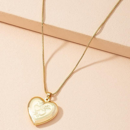 heart shaped pendant necklace