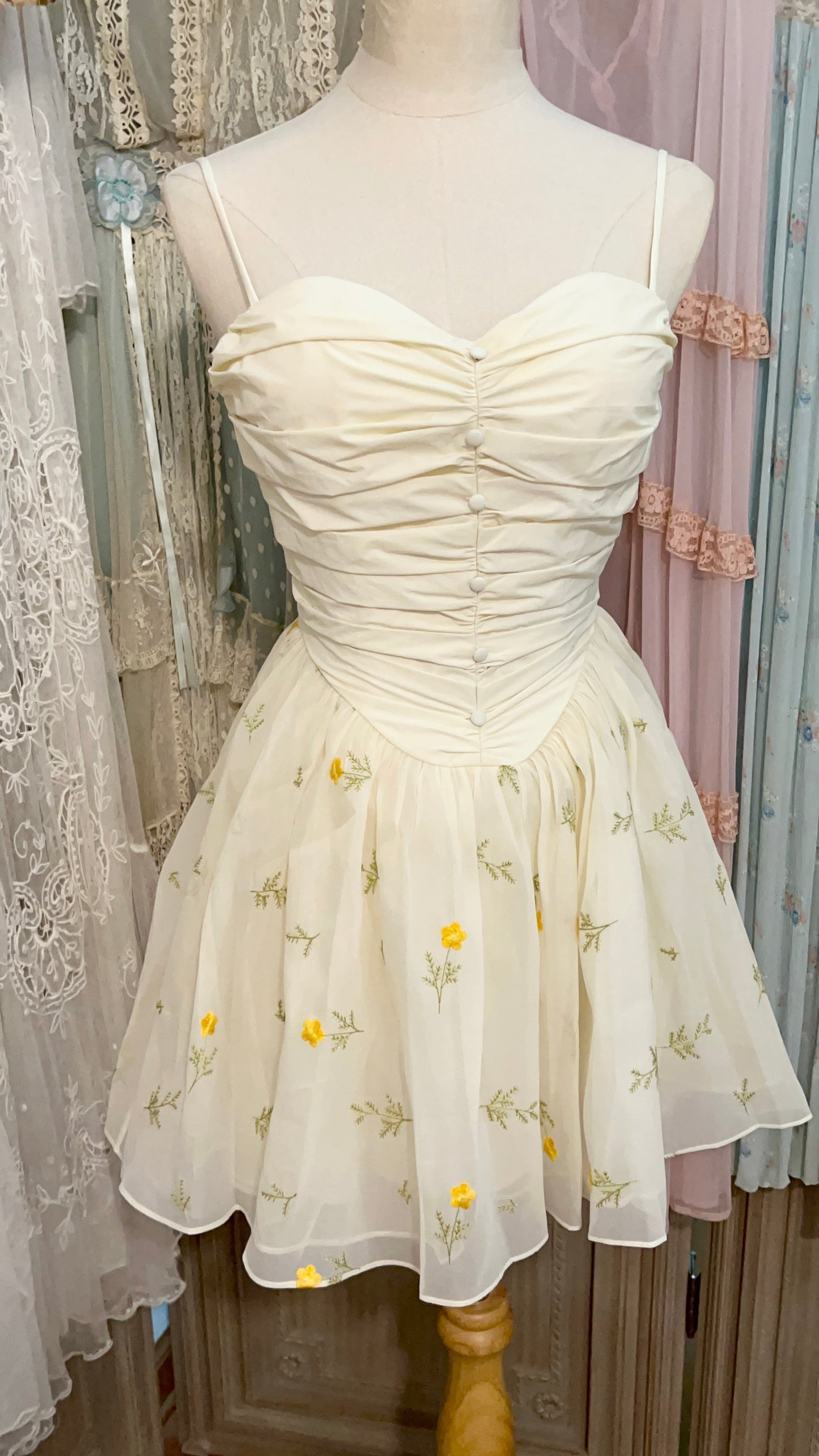 Meadow daisy dress