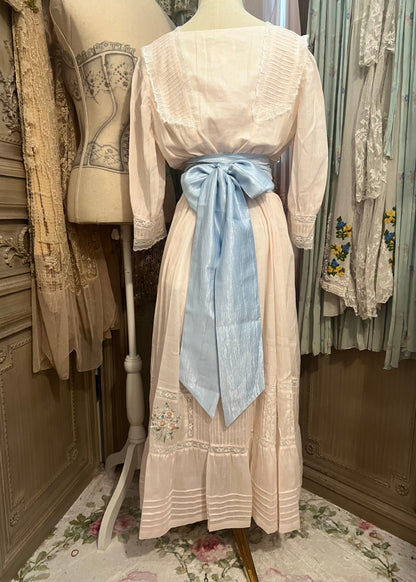 Embroidery love dress