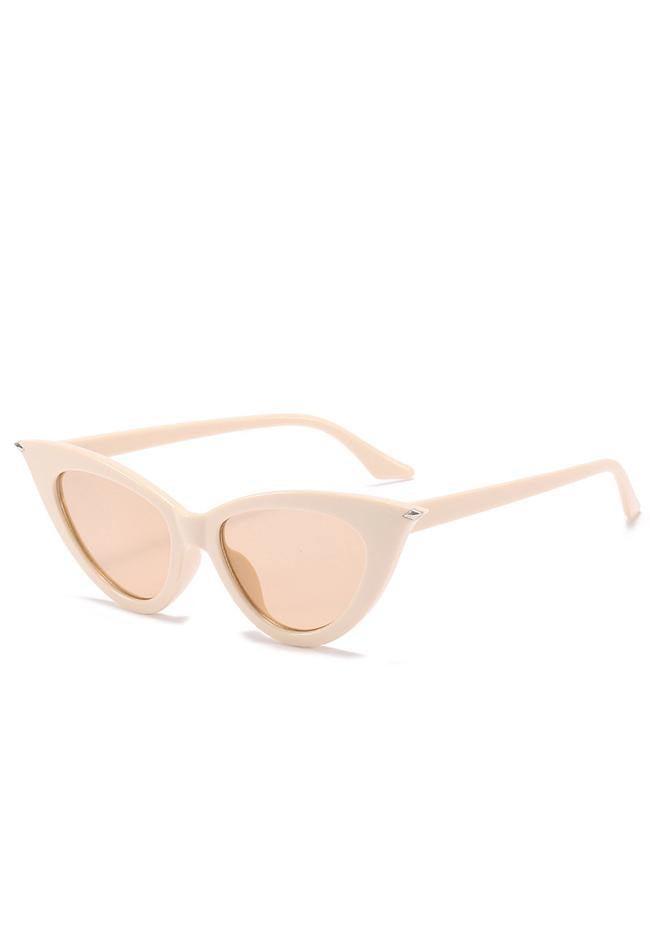 Cat eye sunglasses