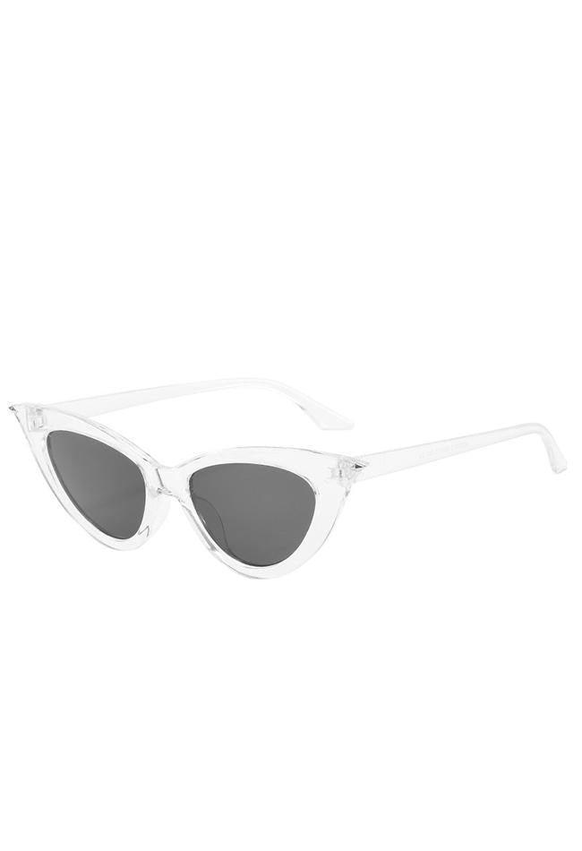 Cat eye sunglasses